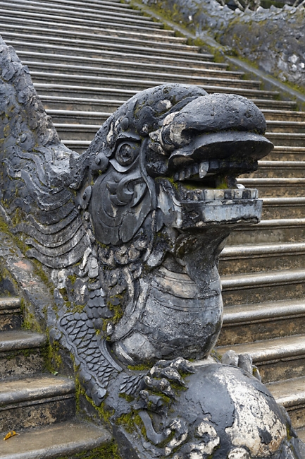 Hué-Tombeau de Khaï Dinh-008